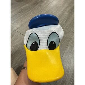 Donald Duck DIsney Hat Walt Disney Parks Squeak Sound Mesh Works 1980s Vintage